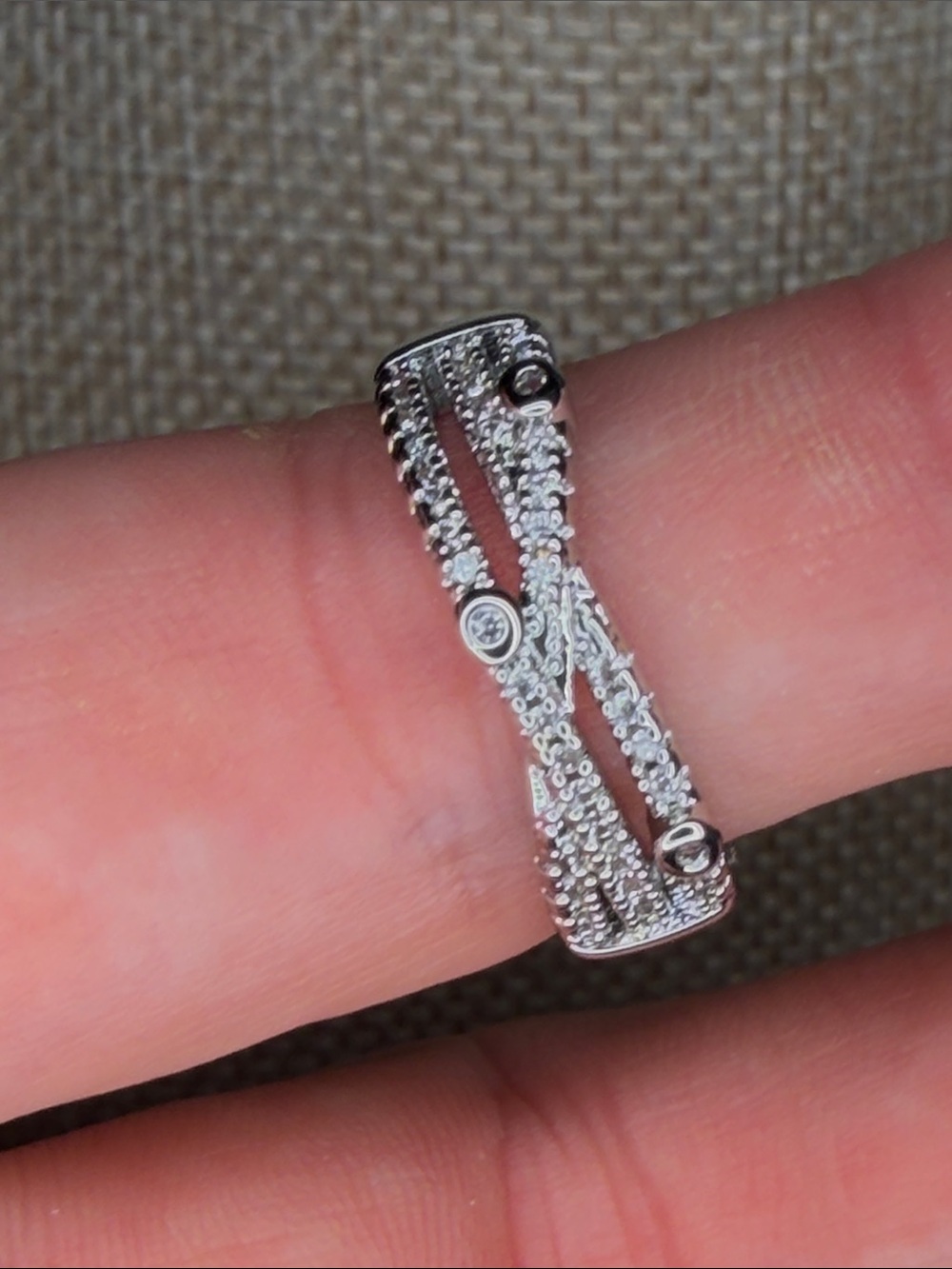 Silver tone Crystal-Accented Women's Ring sz6 adjustable
